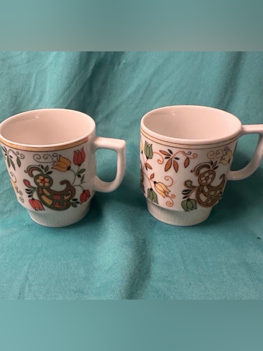White Ceramic Floral Mugs with Multicolor Tulip Motif